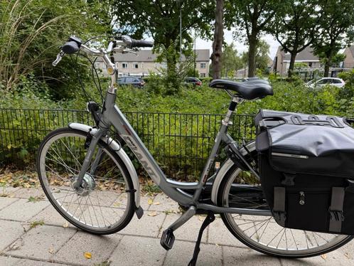 Elektrische Dames fiets, Fietsen en Brommers, Fietsen | Dames | Damesfietsen, Zo goed als nieuw, Giant, 53 tot 56 cm, Ophalen