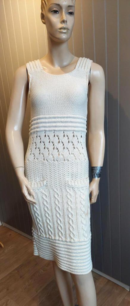 Hugo Boss Jurk in maat S/M.Nieuw!!, Kleding | Dames, Jurken, Nieuw, Maat 38/40 (M), Overige kleuren, Knielengte, Verzenden