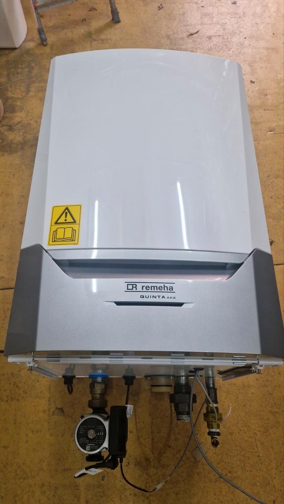 Remeha Quinta ACE 65 ketel zgan, Doe-het-zelf en Verbouw, Verwarming en Radiatoren, Zo goed als nieuw, Cv-ketel of Combi-ketel