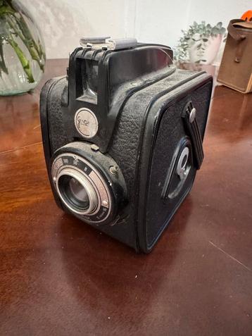 Vintage Gevabox Camera beschikbaar voor biedingen