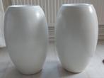 2 grote witte vazen - zo goed als nieuw, Ophalen, Wit, Aardewerk of Porselein, Zo goed als nieuw