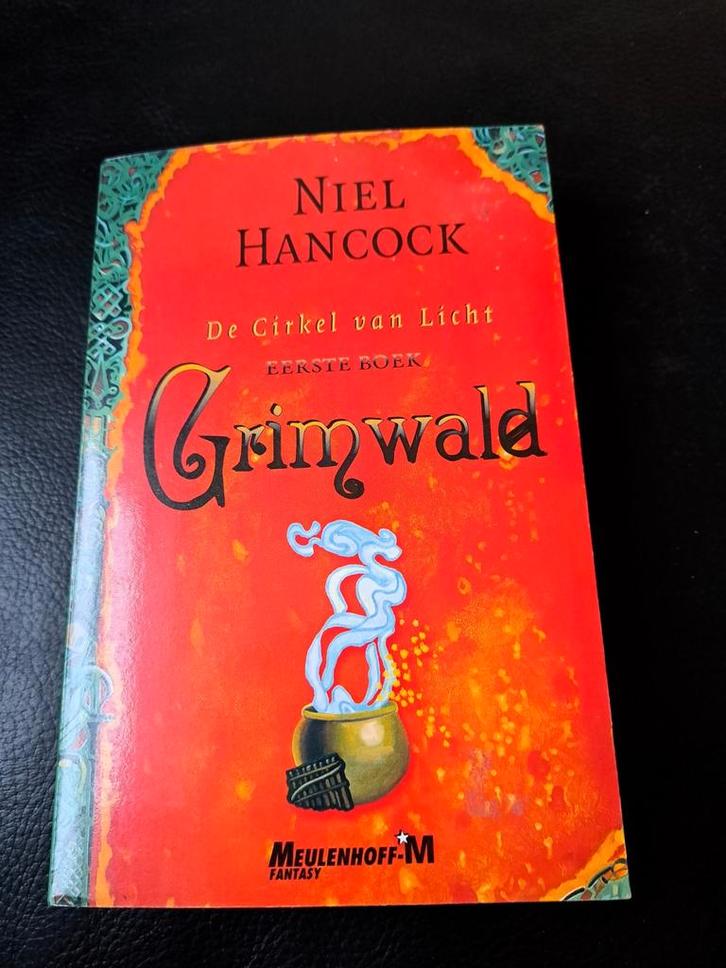 Grimwald - Niel Hancock - Fantasy Boek, Boeken, Esoterie en Spiritualiteit, Zo goed als nieuw, Verhaal of Roman, Overige onderwerpen