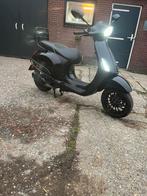 Vespa sprint iget 2018 brom, Ophalen, Zo goed als nieuw, Benzine