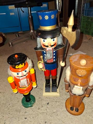 notenkrakers erzgebirge duits hout beschikbaar voor biedingen