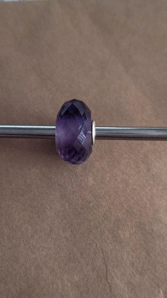 Trollbeads Amethist Bedel, Sieraden, Tassen en Uiterlijk, Bedels, Zo goed als nieuw, Trollbeads, Edelsteen, 1 bedel, Ophalen of Verzenden