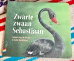 Zwarte zwaan Sebastiaan - Edward van de Vendel, Ophalen of Verzenden, Gelezen