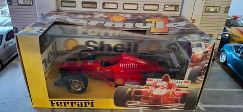 1.24 ferrari f310 michael schumacher, Hobby en Vrije tijd, Modelauto's | 1:24, Zo goed als nieuw, Auto, Maisto, Verzenden