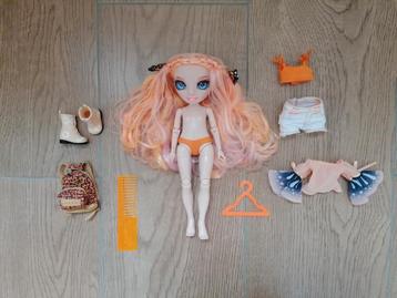 Rainbow High pop oranje beschikbaar voor biedingen