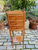 mooi antiek klein nachtkastje ingelegd hout, Ophalen