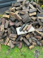 Steentjes en grindtegels GRATIS !, Tuin en Terras, 6 m³ of meer, Ophalen of Verzenden