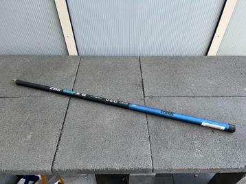 adv 813 / NIEUW commercial oversteekhengel  carp x 32 SENSAS beschikbaar voor biedingen
