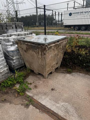 Bouwwaterput beschikbaar voor biedingen