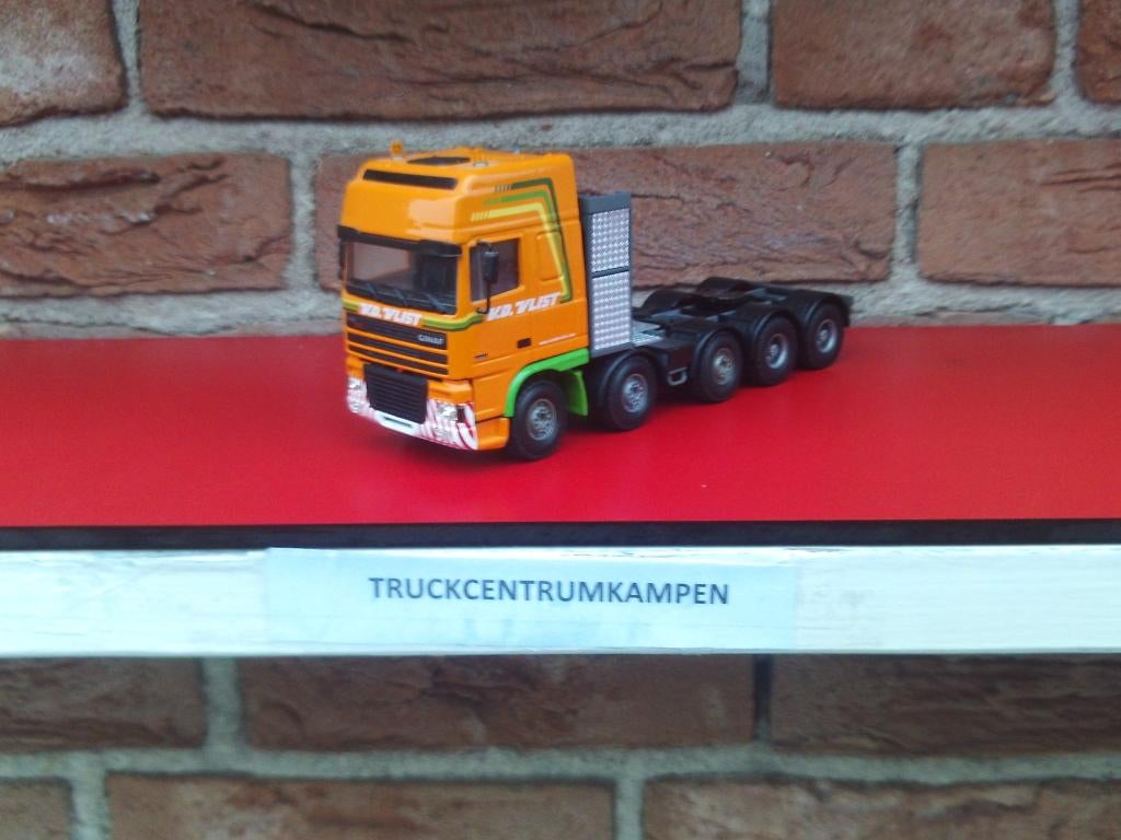 Daf { Ginaf.}  van  van  der  Vlist., Ophalen of Verzenden, Zo goed als nieuw, Bus of Vrachtwagen, Lion Toys