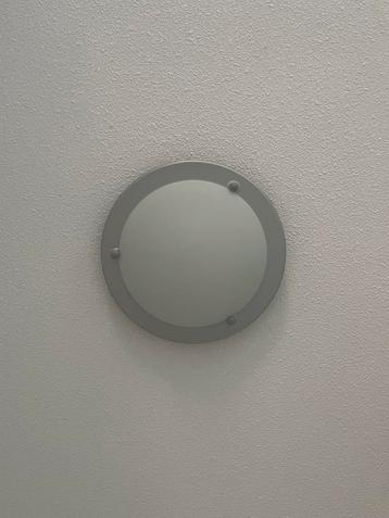 Plafondlamp beschikbaar voor biedingen