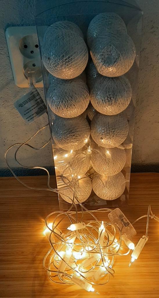 Kerstballen met licht, Diversen, Kerst, Zo goed als nieuw, Ophalen of Verzenden