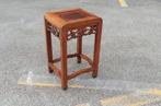 Oosterse houten bijzettafel nachtkastje plantentafel, Huis en Inrichting, Tweedehands, Tweedehands, Ophalen of Verzenden, Tweedehands