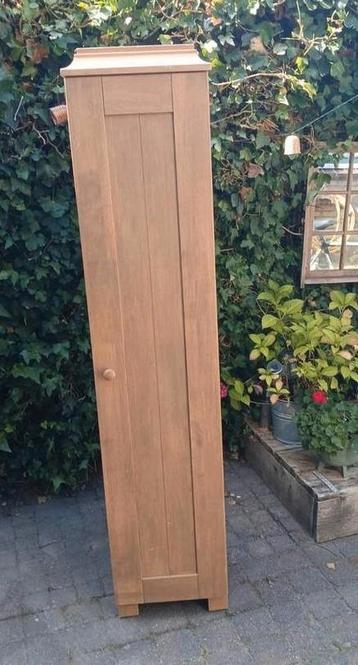 Kledingkast  37x40x1.88m beschikbaar voor biedingen