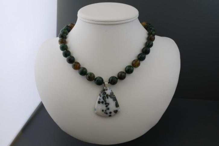 AGAAT ketting armband/oorhanger-set, Sieraden, Tassen en Uiterlijk, Kettingen, Nieuw, Overige materialen, Groen, Met edelsteen