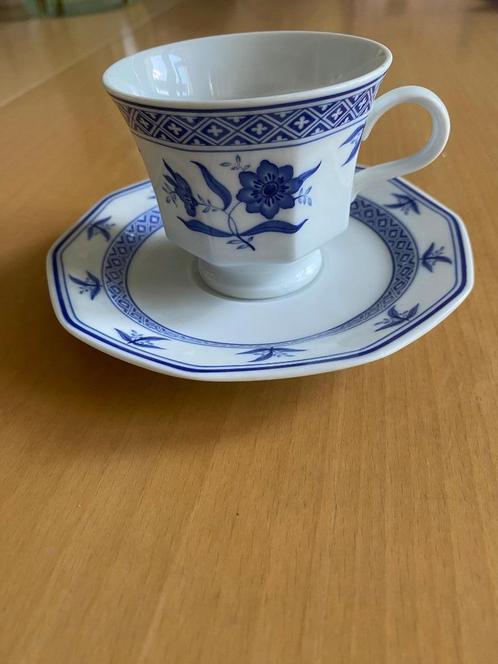 Bavaria kop en schotel, blauw, Huis en Inrichting, Keuken | Servies, Zo goed als nieuw, Kop(pen) en/of Schotel(s), Overige stijlen