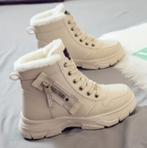 Prachtige winterse dameslaarzen met dikke voering en zolen, Kleding | Dames, Ophalen of Verzenden, Nieuw, Beige, Lage of Enkellaarzen