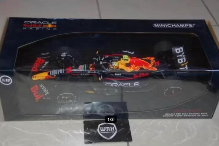 SALE !! F1 RED BULL RB19 SAUDI ARABIA PEREZ Minichamps WRH, Hobby en Vrije tijd, Modelauto's | 1:18, Zo goed als nieuw, Auto, MiniChamps