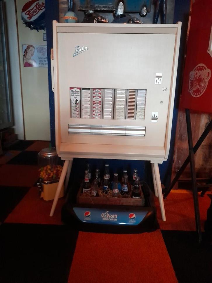 Bitri  sigaretten automaat, Verzamelen, Automaten | Overige, Gebruikt, Ophalen