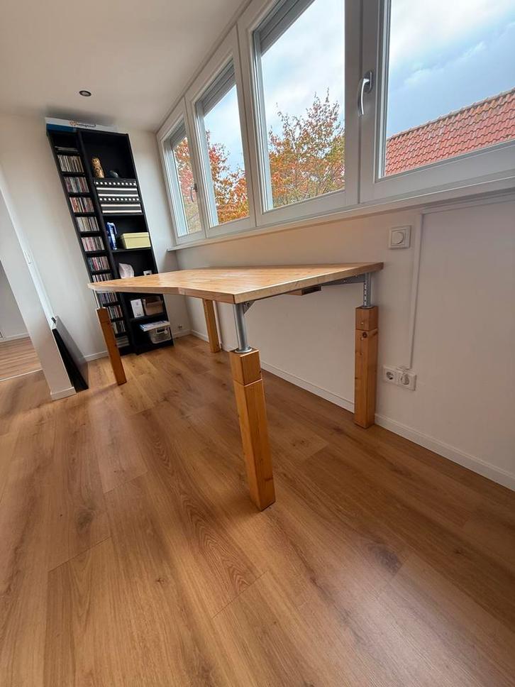 Lundia bureau / tafel, Antiek en Kunst, Antiek | Meubels | Tafels, Ophalen