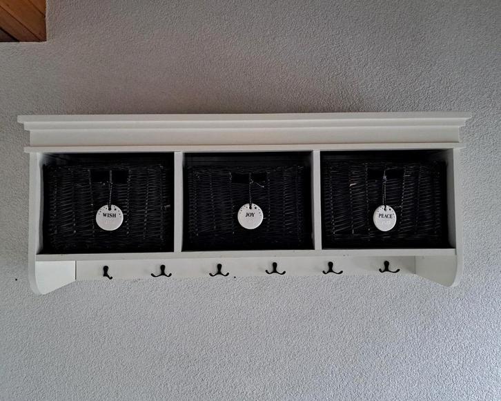 Kapstok met bankje en manden, Huis en Inrichting, Woonaccessoires | Kapstokken, Gebruikt, Wandkapstok, 200 cm of meer, Hout, Ophalen