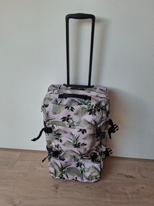 Eastpak Tranverz M / H67 B35,5 D30 / 78L, Sieraden, Tassen en Uiterlijk, Tassen | Reistassen en Weekendtassen, Zo goed als nieuw