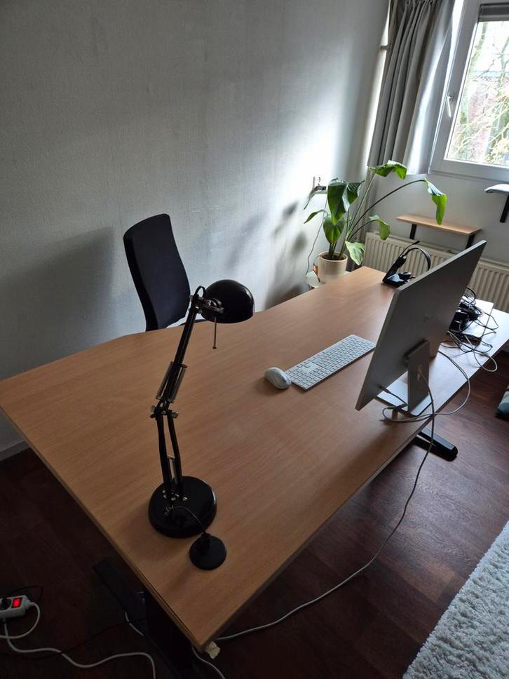 Groot industrieel bureau, Huis en Inrichting, Bureaus, Zo goed als nieuw, Ophalen