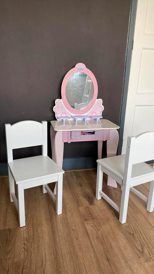 Houten kaptafeltje met 2 stoeltjes, Kinderen en Baby's, Kinderkamer | Tafels en Stoelen, Gebruikt, Tafel(s) en Stoel(en), Ophalen