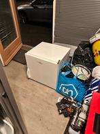 Mini Vriezer - Compact en Handig!, Gebruikt, Met aparte vriezer, Ophalen of Verzenden, Minder dan 75 liter