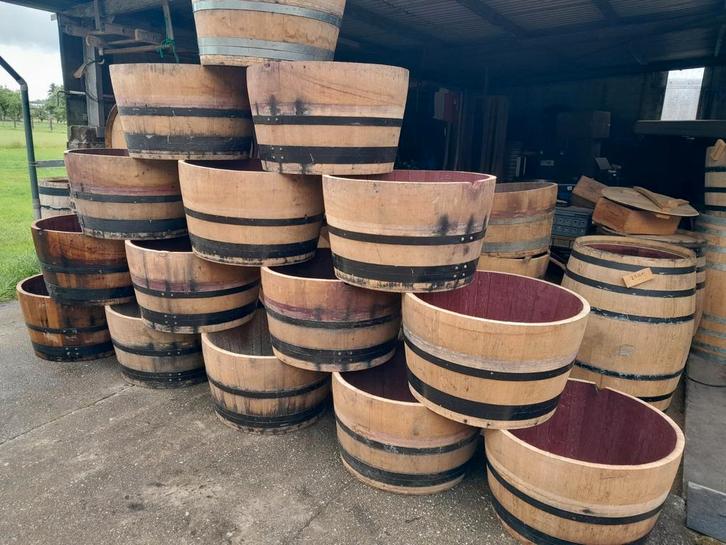 Eiken plantenbakken wijnvaten van 228 liter  t/m 500 liter., Tuin en Terras, Bloembakken en Plantenbakken, Zo goed als nieuw, Hout