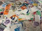 Grote partij afgew. Nederlandse postzegels, meer dan 22.000, Verzenden, Nederland