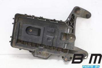 Accuconsole VW Golf 5 1K0915333C beschikbaar voor biedingen