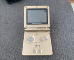 Game Boy Advance SP met Pokémon design + oplader + case, Spelcomputers en Games, Ophalen of Verzenden, Zo goed als nieuw, Game Boy Advance SP