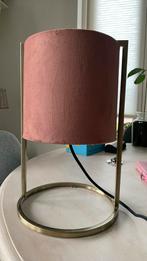 Tafelmodel lamp met messing en een velvet rose lampenkap, Huis en Inrichting, Lampen | Tafellampen, Zo goed als nieuw, Ophalen