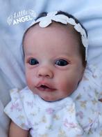 Reborn baby girl Primrose wakker, Verzamelen, Poppen, Ophalen of Verzenden, Nieuw, Babypop, Levensecht of Reborn