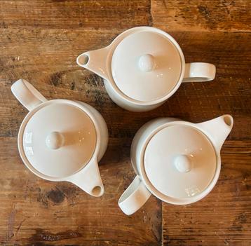 3 Porseleinen Theepotjes St. James - Nieuwstaat beschikbaar voor biedingen