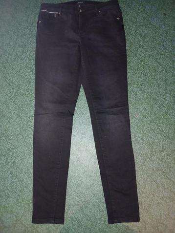 L) Only zwarte jeans maat 32-32 beschikbaar voor biedingen