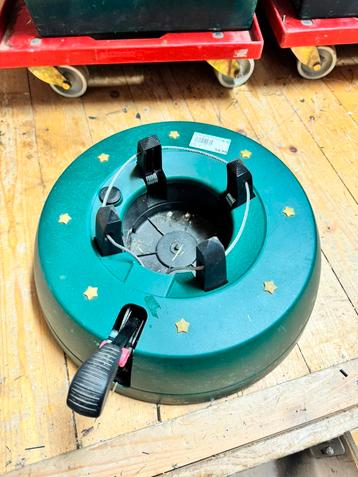 Kerstboom standaard beschikbaar voor biedingen