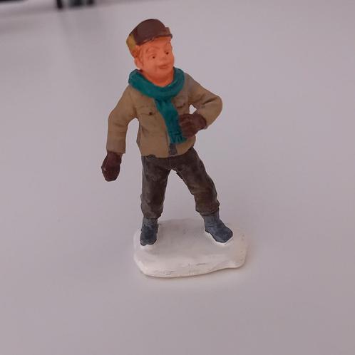 Lemax jongen nr 2, Lemax figuur voor Kerstdorp, Diversen, Kerst, Ophalen of Verzenden