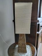 Vintage tafellamp met raffia kap, Ophalen of Verzenden, Zo goed als nieuw, 50 tot 75 cm