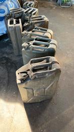 Jerrycans - voor een goed doel, Motoren, Ophalen