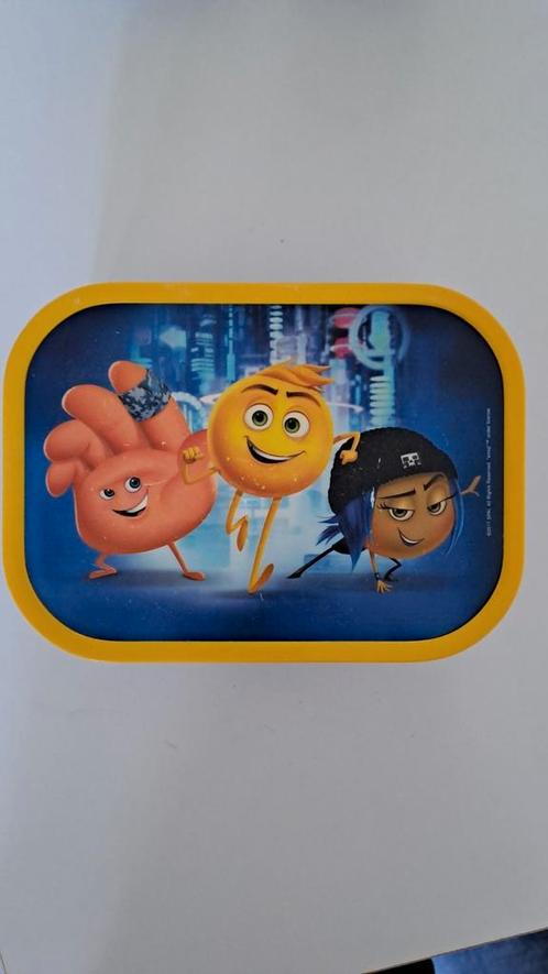Mepal broodtrommel, pop-up beker en drinkbeker smiley, Diversen, Schoolbenodigdheden, Gebruikt, Ophalen