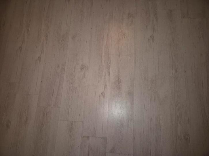 Mooie laminaatvloer, Doe-het-zelf en Verbouw, Vloerdelen en Plavuizen, Laminaat, Hout, 50 tot 150 cm, 10 tot 30 cm, 10 m² of meer