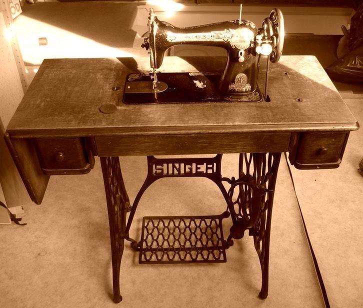 Singer Trapnaaimachine - Antiek, Antiek en Kunst, Antiek | Naaimachines, Ophalen