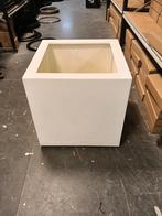 Polyester plantenbak., Tuin en Terras, Bloembakken en Plantenbakken, Ophalen, Kunststof, Vierkant, Zo goed als nieuw