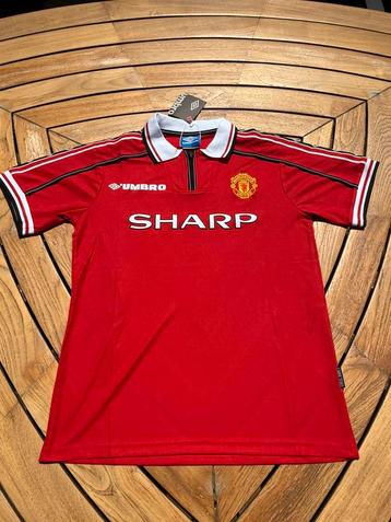 Manchester United 1998/99 thuisshirt – maat L beschikbaar voor biedingen