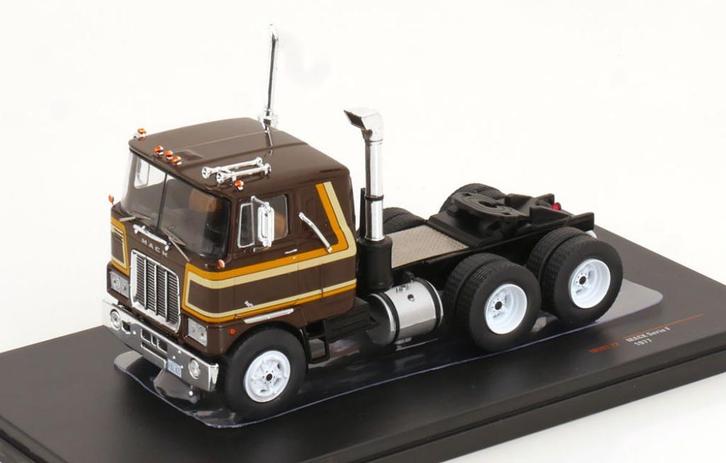 Jsn IXO 1:43 Mack Serie F 1977 bruin, trekker, Hobby en Vrije tijd, Modelauto's | 1:43, Nieuw, Auto, Overige merken, Verzenden